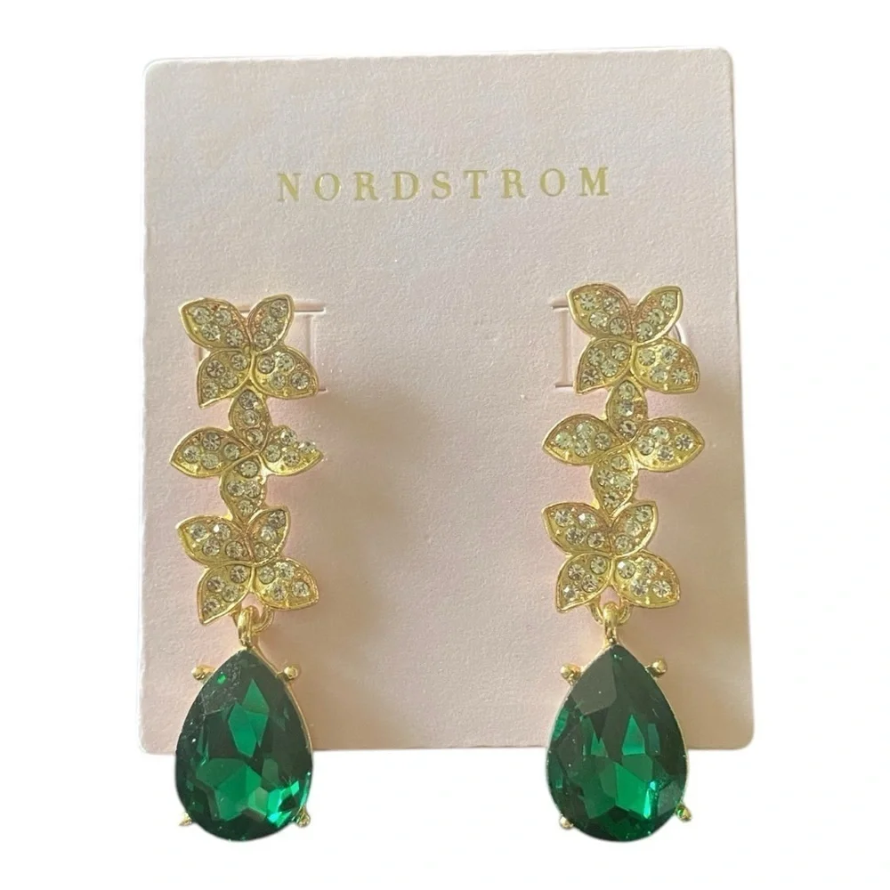 NWT-SAKS FIFTH AVENUE-STUNNING GOLD TONE AND EMERALD GREEN EARRINGS